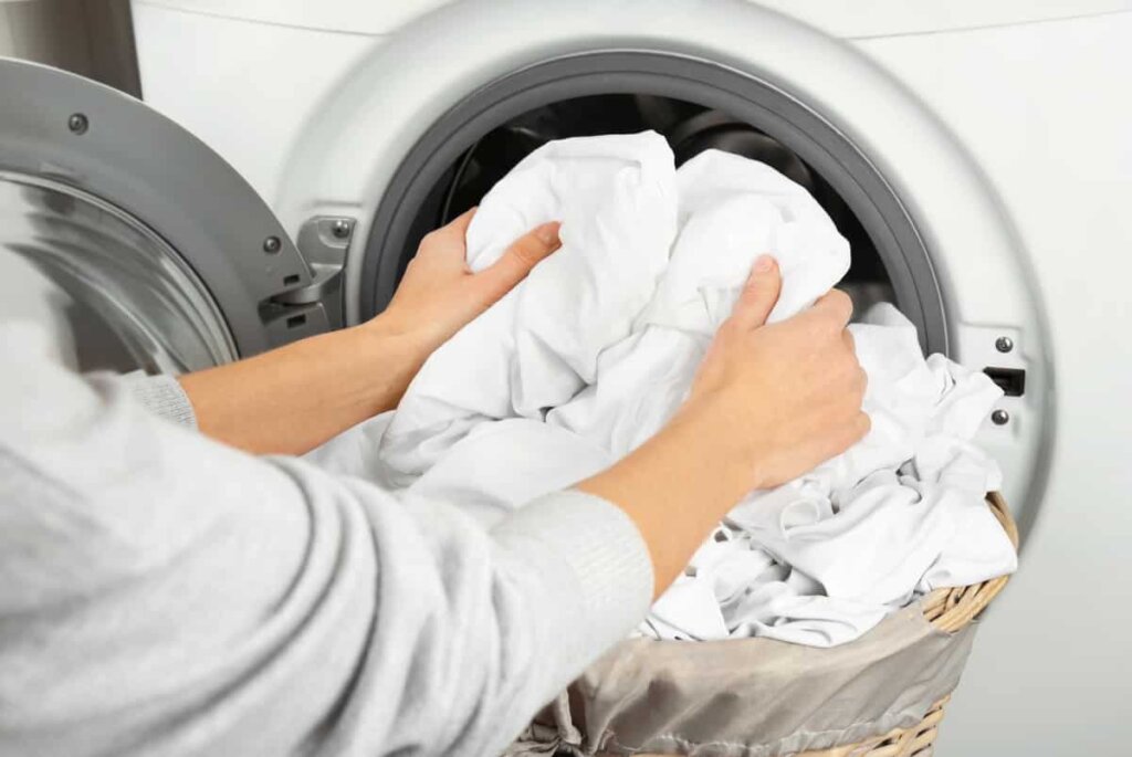 Washing Clothes2022