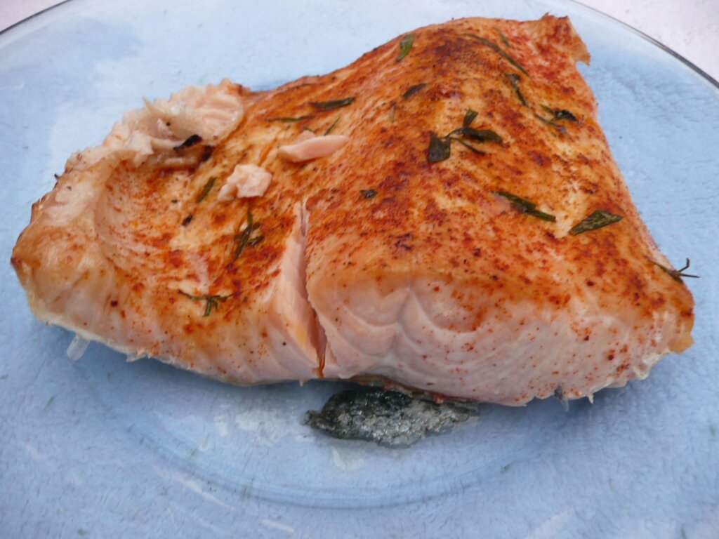 Cooking salmon 54