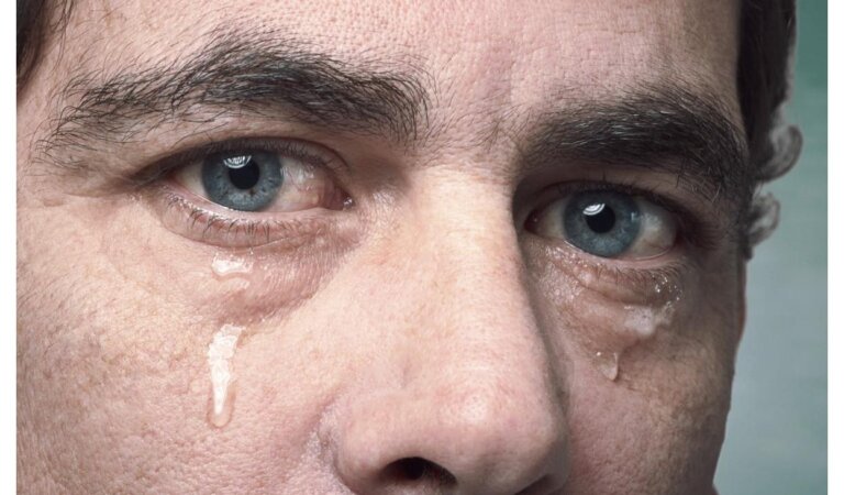 Do You Know What Harm Crying For Hours Can Do to Your Skin