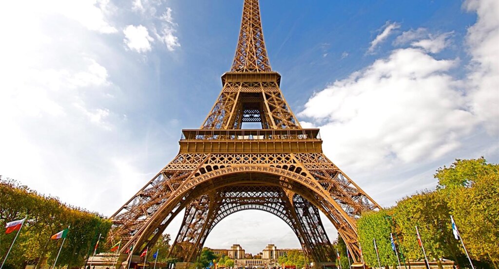 Eiffel Towers 2023