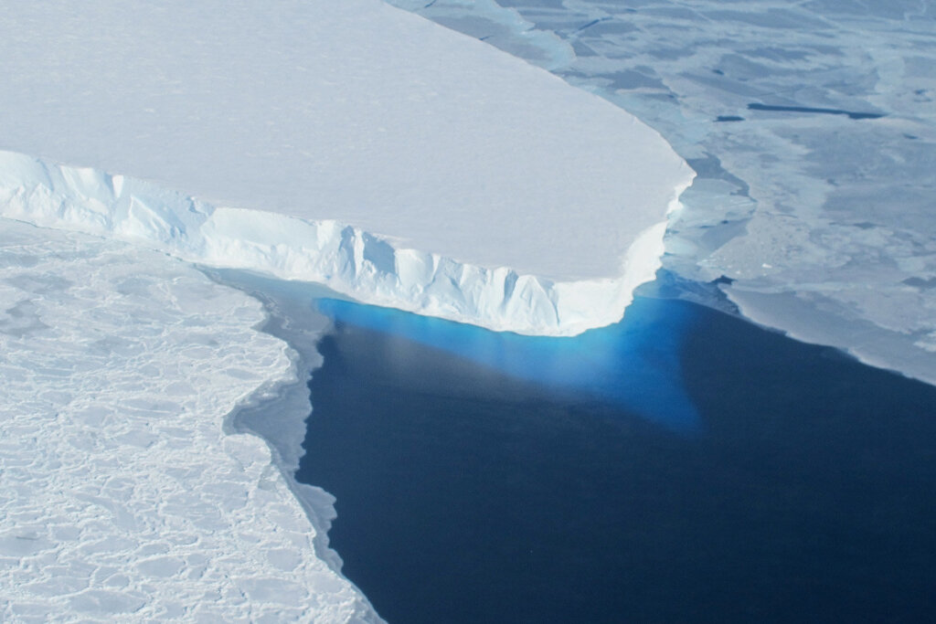 Melting Antarctic Glaciers 16 1