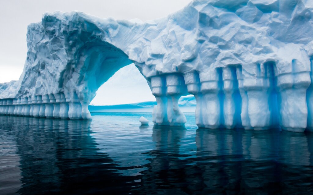 Melting Antarctic Glaciers 31