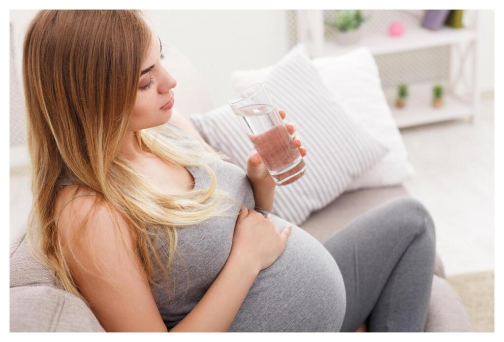 Pregnant Water Drinking 11