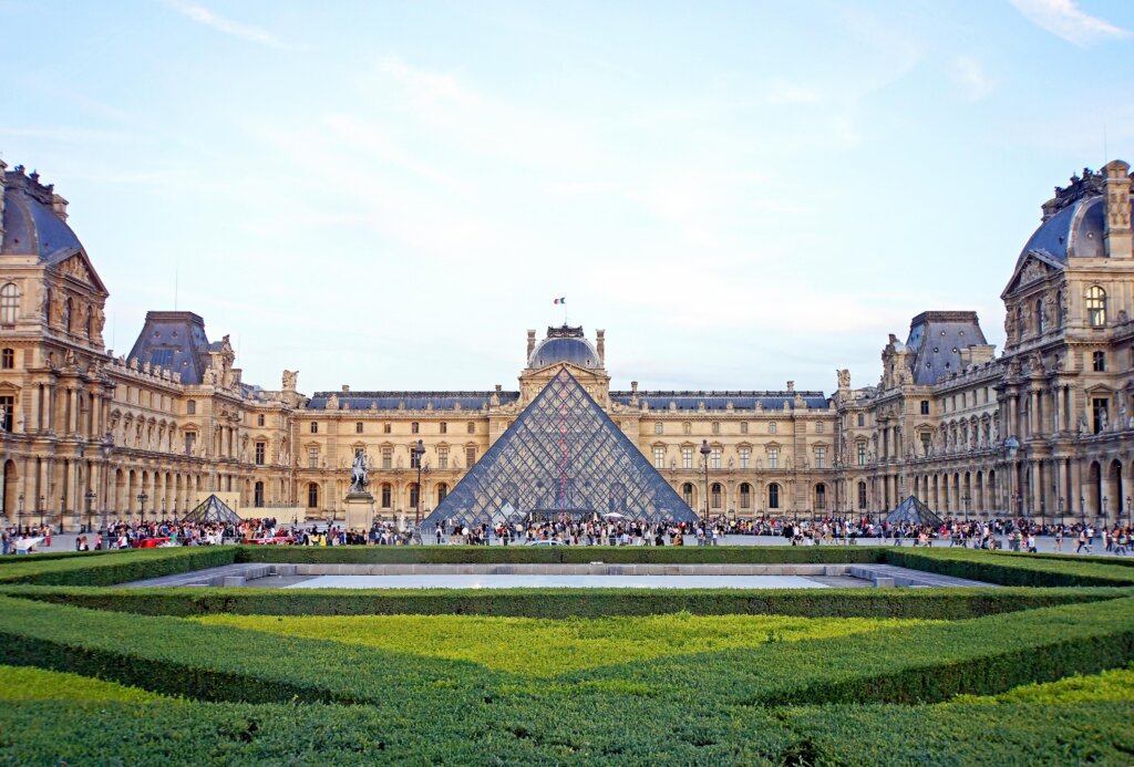 Louvre 2023