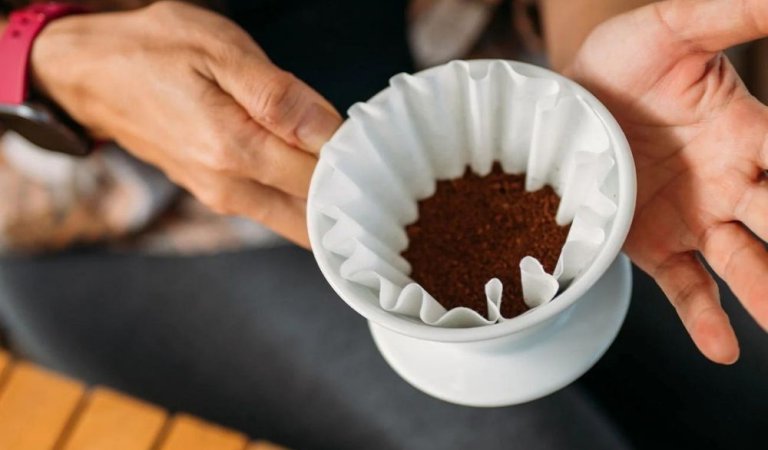 How to Use Filter Coffee Paper With All Its Tricks?